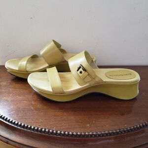 NEW Enzo Angiolini Slide Wedge Leather Sandals, Olive-Yellow, 7M